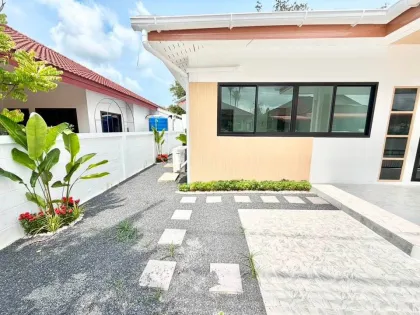 Renoviertes Einfamilienhaus mit 3 Schlafzimmern und 2 Bädern in Pa Klok