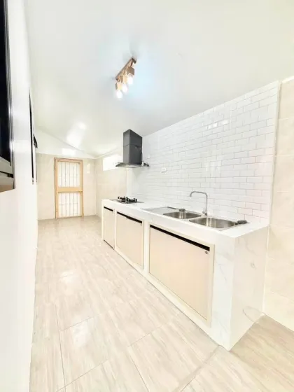 Renoviertes Einfamilienhaus mit 3 Schlafzimmern und 2 Bädern in Pa Klok