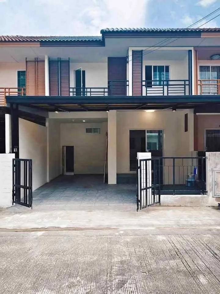 4-Bedroom 2-Bath Villa in iLeaf Town 1, Thalang