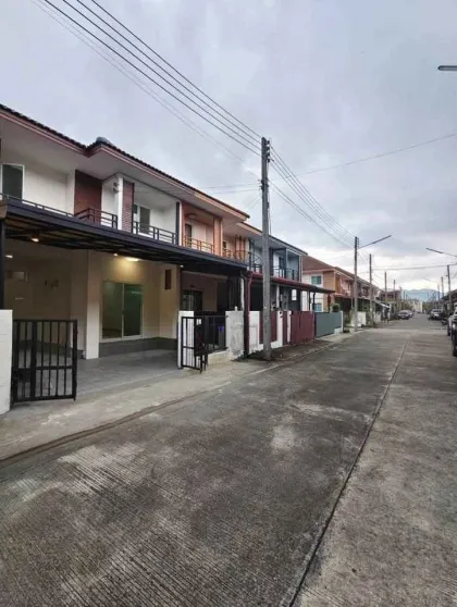 Villa de 4 habitaciones y 2 baños en iLeaf Town 1, Thalang