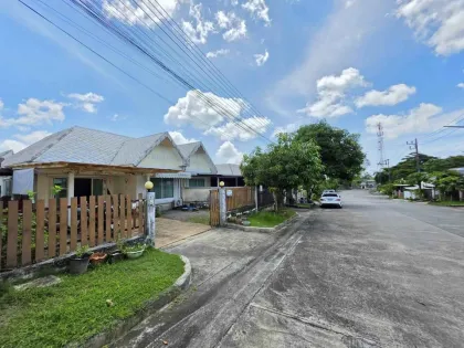 2 Bedroom 2 Bathroom Single-Story Twin House in Moo Baan Phromphan, Pa Klok