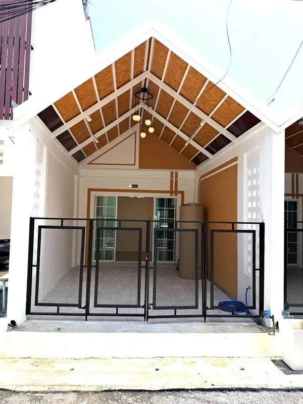 Single-Storey Townhouse for Sale in Wichit, Phuket