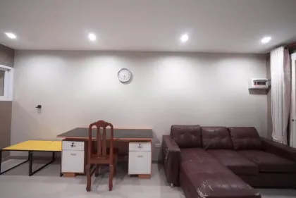 卡马拉三卧两卫别墅，配备4台空调和车库