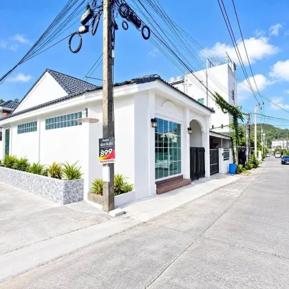 Renoviertes Eckhaus mit 3 Schlafzimmern nahe der Rajabhat Universität Phuket