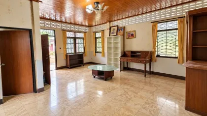 4 Schlafzimmer Einfamilienhaus zum Verkauf in Chalong, Phuket