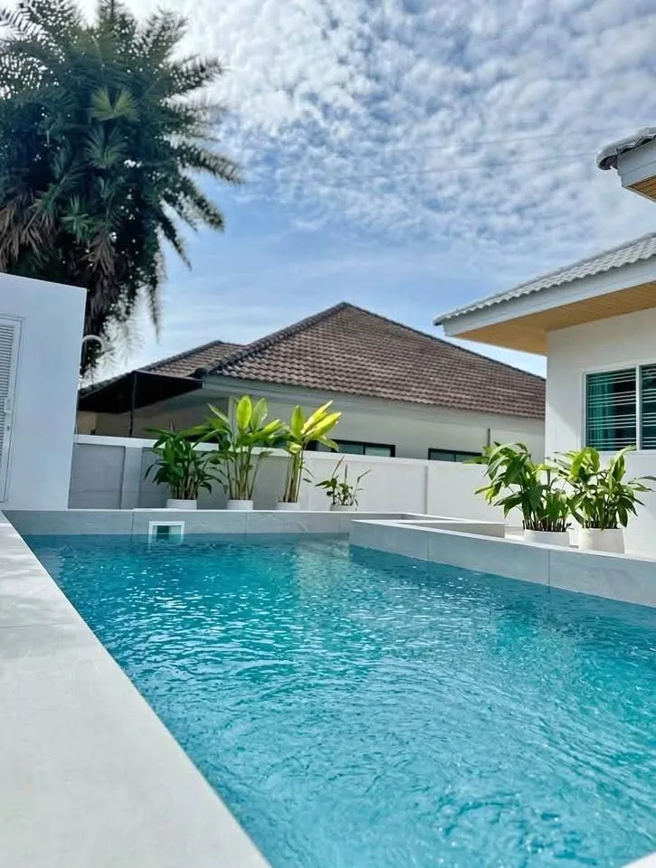 Вилла с 3 спальнями и частным бассейном рядом с Robinson Lifestyle Thalang