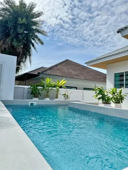 Вилла с 3 спальнями и частным бассейном рядом с Robinson Lifestyle Thalang