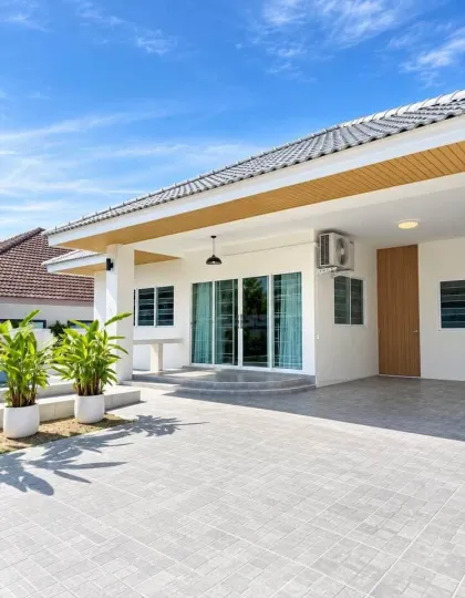 Вилла с 3 спальнями и частным бассейном рядом с Robinson Lifestyle Thalang