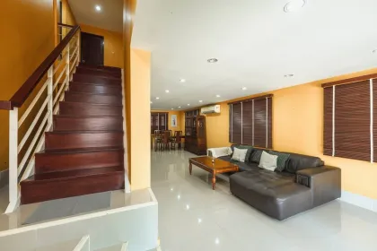 5 Schlafzimmer, 4 Bäder, zwei Häuser zum Verkauf in Rawai, Phuket