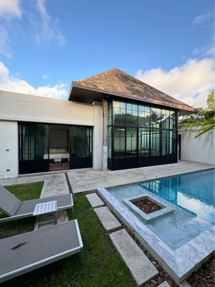 Villa con piscina de 3 dormitorios lista para entrar en Cherng Talay