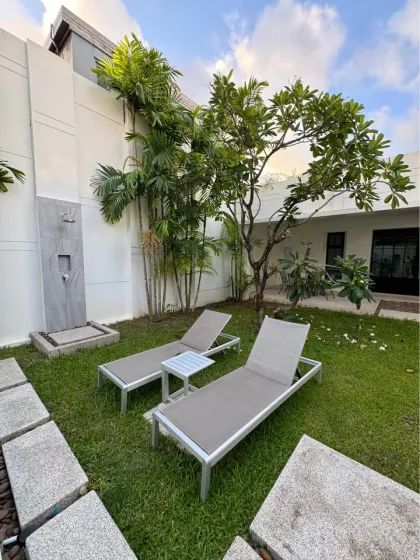 Villa con piscina de 3 dormitorios lista para entrar en Cherng Talay