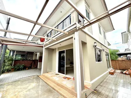 Verkauf Doppelhaushälfte 3 Schlafzimmer 2 Bäder in Passorn Kathu, Phuket
