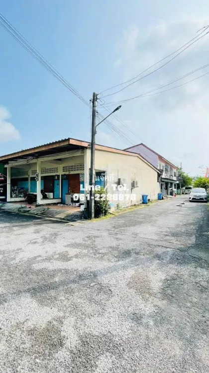 ขายที่ดินพร้อมบ้านเช่า 4 หลังในตลาดใหญ่ เมืองภูเก็ต