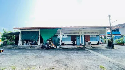 ขายที่ดินพร้อมบ้านเช่า 4 หลังในตลาดใหญ่ เมืองภูเก็ต