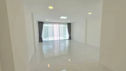 Casa adosada 2 habitaciones 2 baños en Singthao Village, Kathu