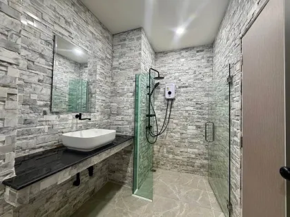 Apartamento renovado en el piso 7 de PhornSawan Condotel - 2 habitaciones, listo para habitar