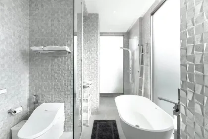 3-stöckige Poolvilla in Cherng Talay, Bang Tao, Phuket