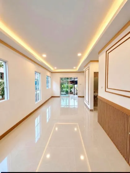 Casa en esquina de 4 habitaciones y 2 baños en venta en Rawai, Phuket