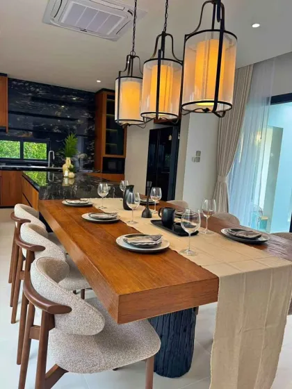 บ้านทาวน์เฮาส์แปลงมุม 2 ชั้น 4 ห้องนอน 2 ห้องน้ำ ในถลาง