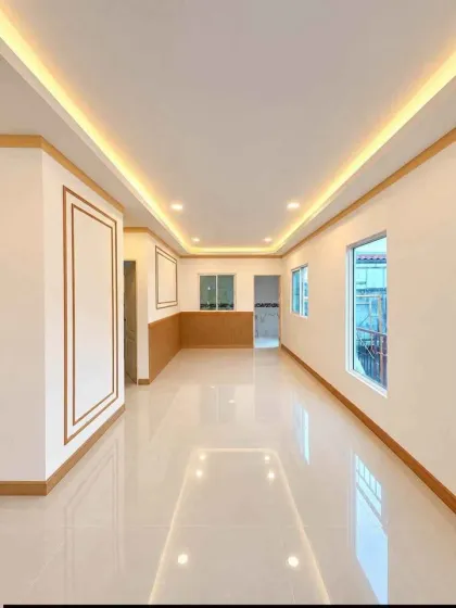 บ้านทาวน์เฮาส์แปลงมุม 2 ชั้น 4 ห้องนอน 2 ห้องน้ำ ในถลาง