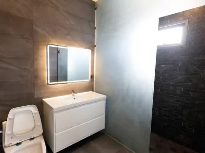 Brandneue Moderne 3-Zimmer-Poolvilla im Zentrum von Rawai