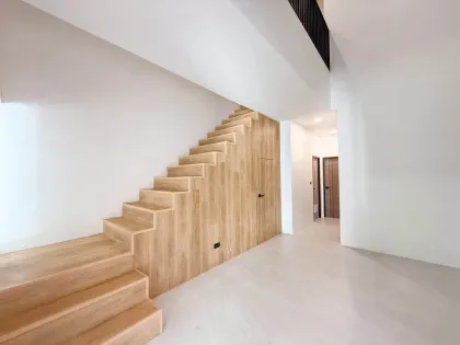Modernes 3-Schlafzimmer, 3-Badezimmer Haus in Chalong, Phuket