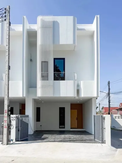 Modernes 3-Schlafzimmer, 3-Badezimmer Haus in Chalong, Phuket