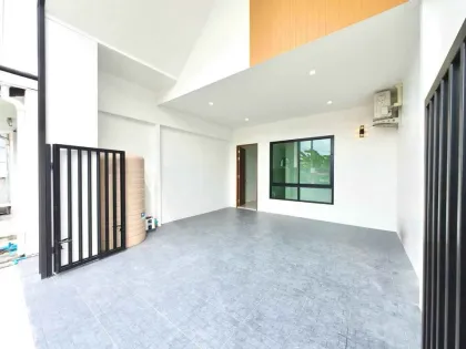 Villa Rénovée de Plain-Pied 3 Chambres à Phuket Town