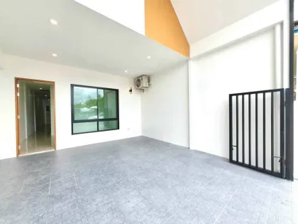 Villa Rénovée de Plain-Pied 3 Chambres à Phuket Town