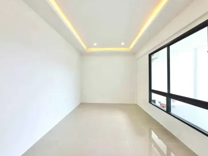 Villa Rénovée de Plain-Pied 3 Chambres à Phuket Town