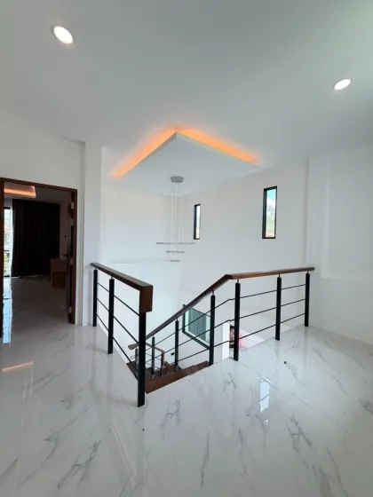Villa con piscina cerca del aeropuerto de Phuket y el mar