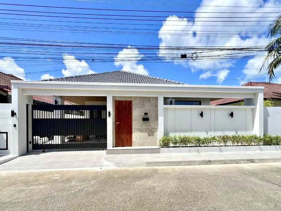 Casa independiente de 3 dormitorios y 2 baños en Suan Neramit 1, Rawai