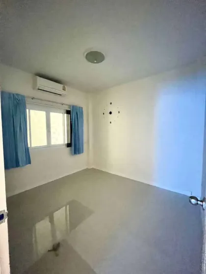 Eck-Einfamilienhaus mit 3 Schlafzimmern im Projekt Phuket Villa Chao Fa 2
