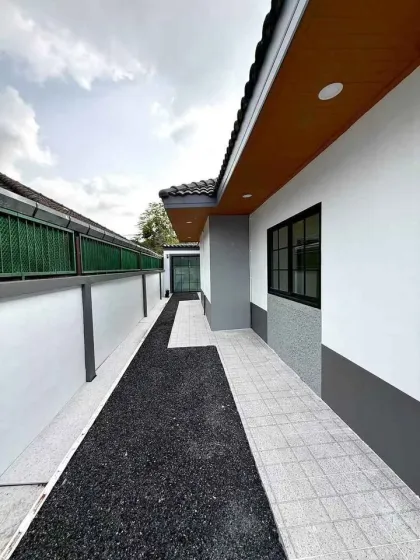 Casa gemela de una planta 2 habitaciones 2 baños por 4.99M THB