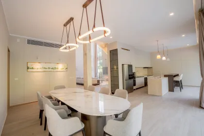 Neue Poolvilla zum Verkauf in Chalong, Phuket