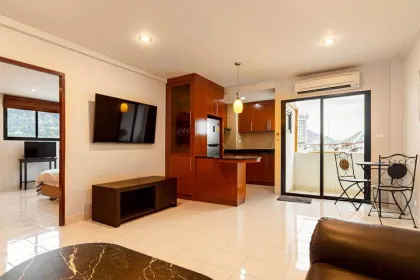 Кондо на продажу в Патонге, Пхукет – Просторная 1 спальня в Patong Condotel