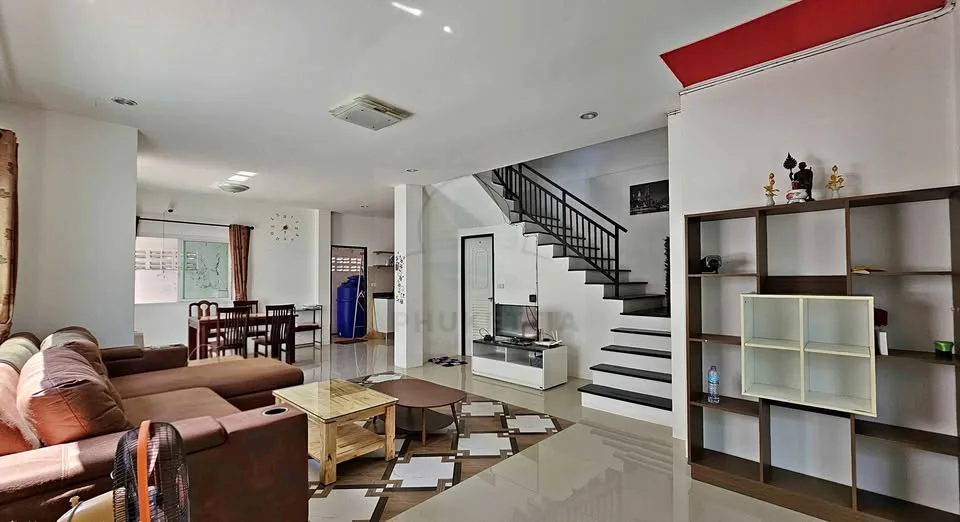 Halbfreistehendes Haus 2 Schlafzimmer 2 Bäder in Bandon, Thalang