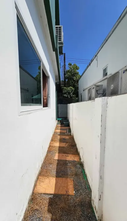 Halbfreistehendes Haus 2 Schlafzimmer 2 Bäder in Bandon, Thalang