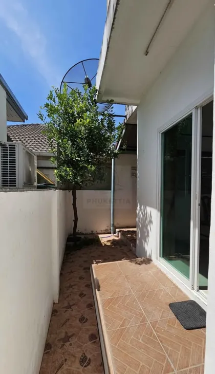 Halbfreistehendes Haus 2 Schlafzimmer 2 Bäder in Bandon, Thalang