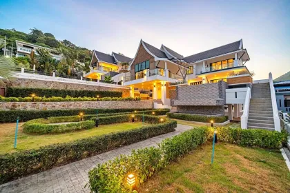 Villa Privada con Piscina y Vista al Mar en Rawai