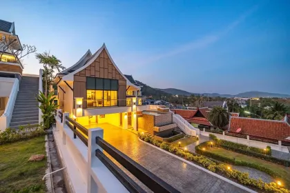 Villa Privada con Piscina y Vista al Mar en Rawai
