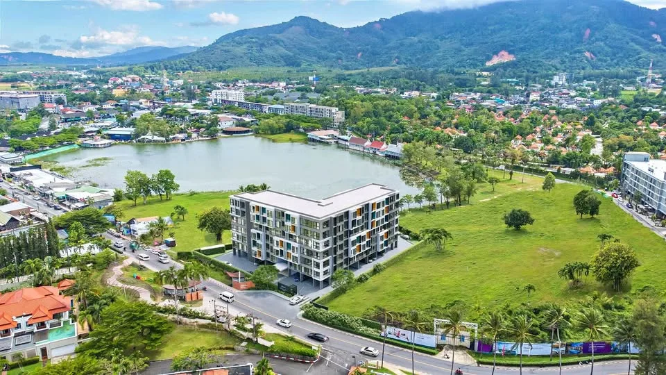 Кондо с 2 спальнями и видом на озеро в Laguna Lakeside, Bang Tao
