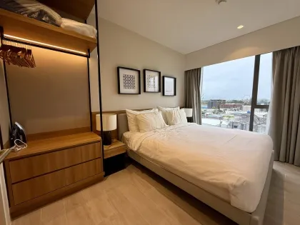 Кондо с 2 спальнями и видом на озеро в Laguna Lakeside, Bang Tao
