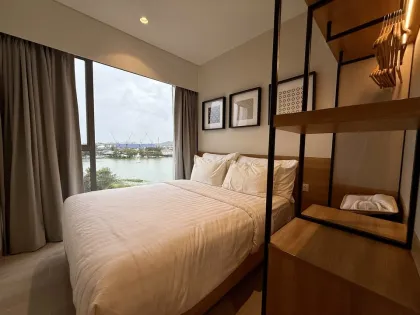 Кондо с 2 спальнями и видом на озеро в Laguna Lakeside, Bang Tao