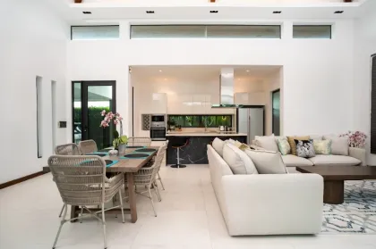 Villa à vendre à Pasak avec piscine privée et parking