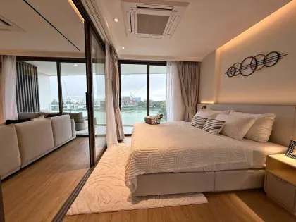 2-Bed 2-Bath Luxury Waterfront Condo in Bang Tao, Phuket