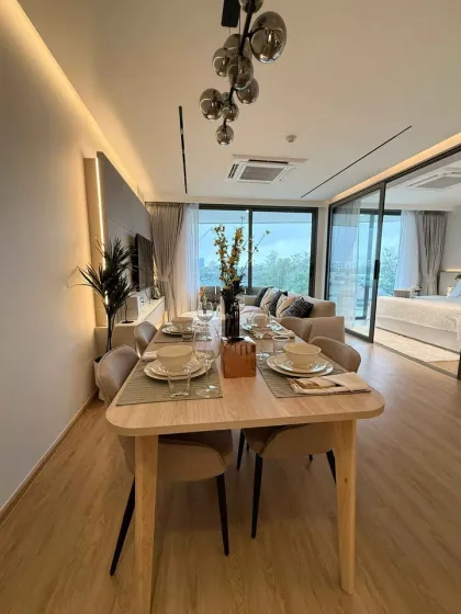 2-Bed 2-Bath Luxury Waterfront Condo in Bang Tao, Phuket