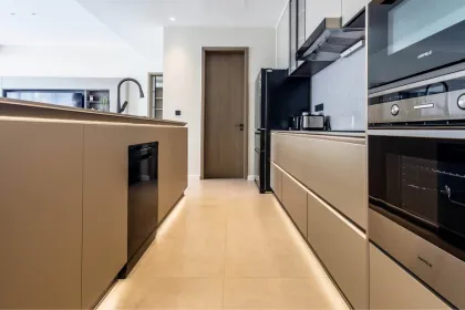 Новая премиальная вилла с 3 спальнями и бассейном в Clover Residence, Таланг