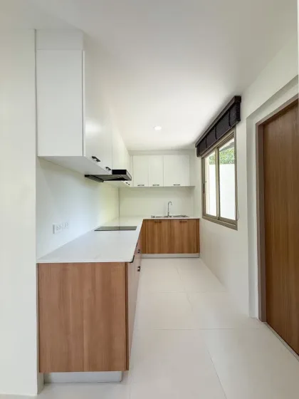 4-Bedroom 5-Bathroom Villa with Private Pool in Chalong