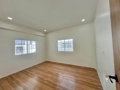 Casa Independiente de 3 Habitaciones en Bang Jo, Phuket